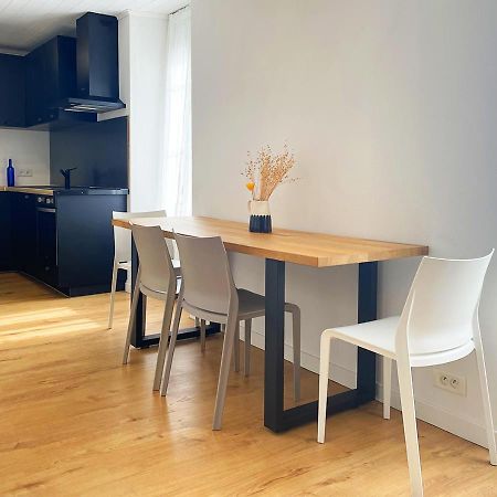 Charmant Appartement Renove Au Coeur De Concarneau Eksteriør billede