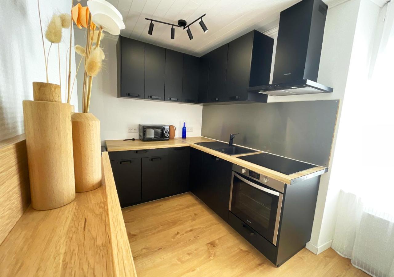 Charmant Appartement Renove Au Coeur De Concarneau Eksteriør billede